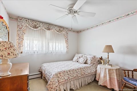 Tiny photo for 10441 Long Avenue, Oak Lawn, IL 60453 (MLS # 12566311)