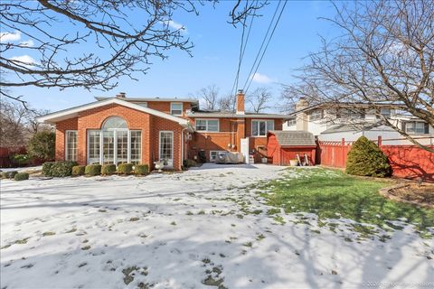 Tiny photo for 10441 Long Avenue, Oak Lawn, IL 60453 (MLS # 12566311)