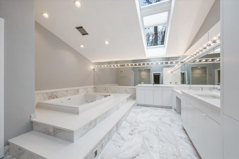 Tiny photo for 5 Bridle Lane, Bannockburn, IL 60015 (MLS # 12579464)