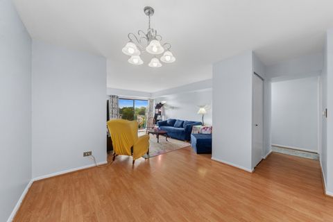 Tiny photo for 111 W Brandon Court #E33, Palatine, IL 60067 (MLS # 12677426)