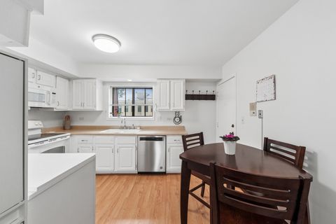Tiny photo for 111 W Brandon Court #E33, Palatine, IL 60067 (MLS # 12677426)