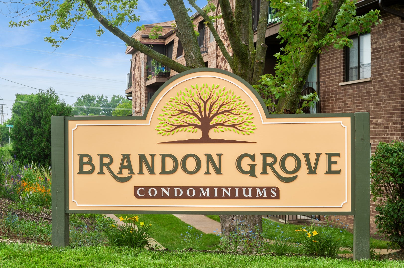111 W Brandon Court E33