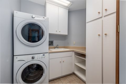 Tiny photo for 1631 Timber Lane, Ottawa, IL 61350 (MLS # 12592526)