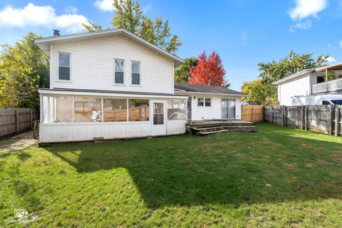 Tiny photo for 118 Camelot Way, Bolingbrook, IL 60440 (MLS # 12511760)