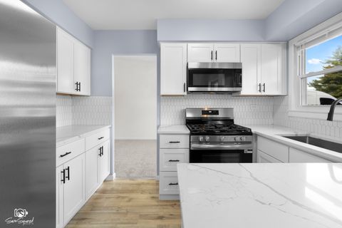 Tiny photo for 118 Camelot Way, Bolingbrook, IL 60440 (MLS # 12511760)