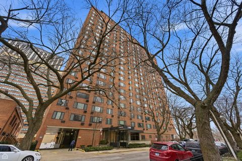 Photo of 3100 N Lake Shore Drive #1313, Chicago, IL 60657 (MLS # 12541234)