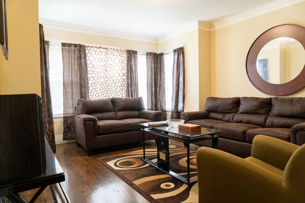 7348 S Vernon Avenue - Photo 3