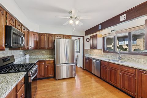 Tiny photo for 1698 Pebble Beach Drive, Hoffman Estates, IL 60169 (MLS # 12492546)
