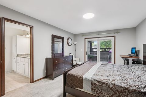 Tiny photo for 1698 Pebble Beach Drive, Hoffman Estates, IL 60169 (MLS # 12492546)