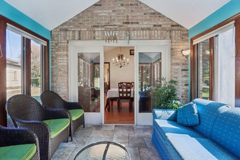 Tiny photo for 1698 Pebble Beach Drive, Hoffman Estates, IL 60169 (MLS # 12492546)