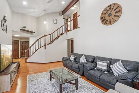 Tiny photo for 1698 Pebble Beach Drive, Hoffman Estates, IL 60169 (MLS # 12492546)