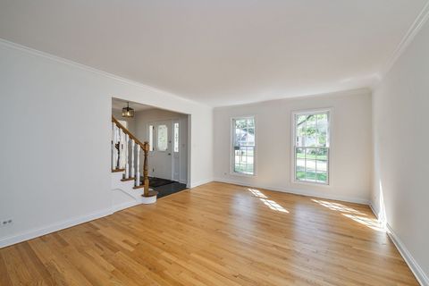 Tiny photo for 825 Biltmore Court, Naperville, IL 60563 (MLS # 12469650)