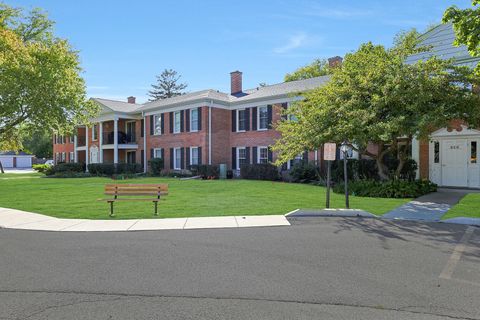 Tiny photo for 520 Shorely Drive #203, Barrington, IL 60010 (MLS # 12511378)