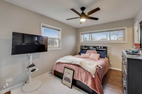 Tiny photo for 540 Newark Lane, Hoffman Estates, IL 60169 (MLS # 12524743)