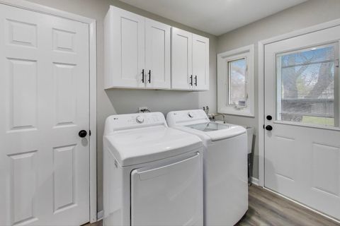 Tiny photo for 540 Newark Lane, Hoffman Estates, IL 60169 (MLS # 12524743)