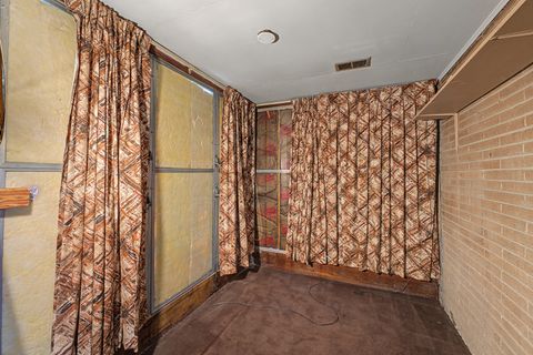 Tiny photo for 408 S Albert Street, Mount Prospect, IL 60056 (MLS # 12589388)