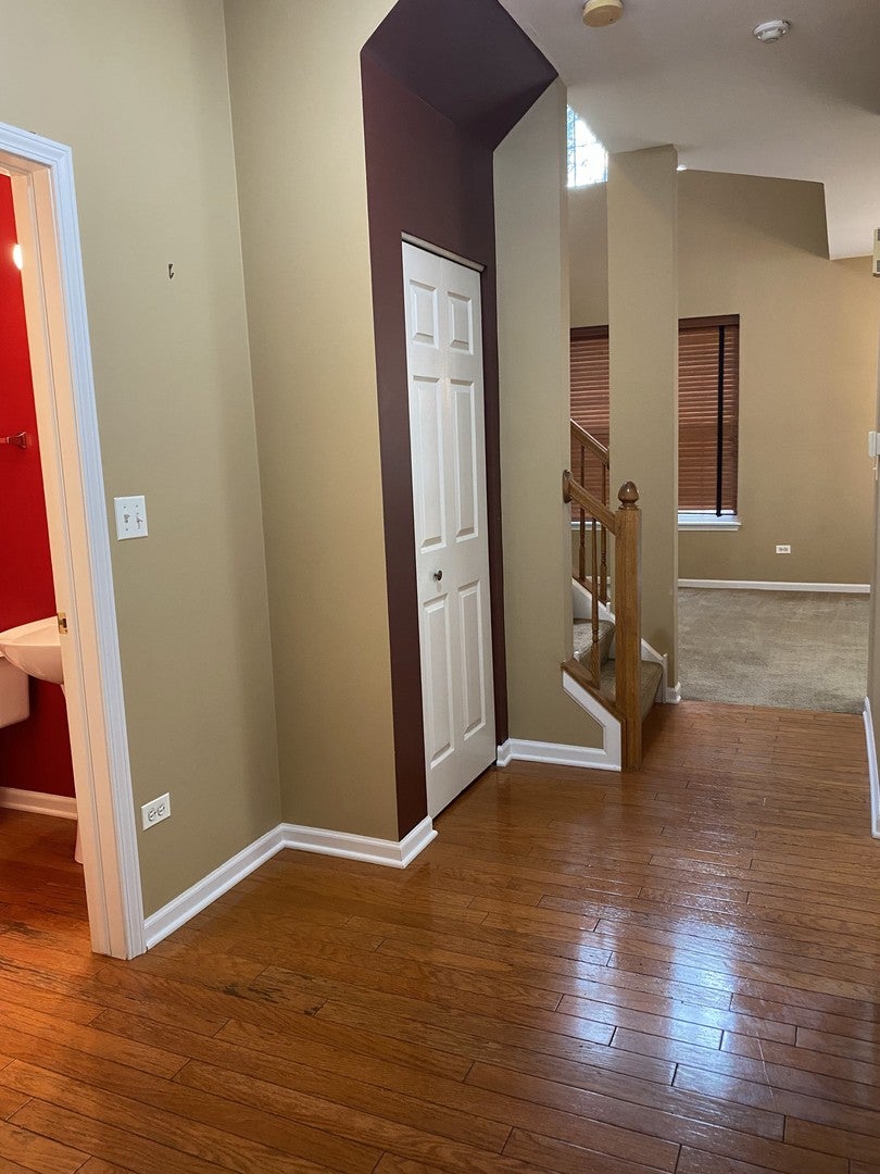 2824 White Thorn Circle