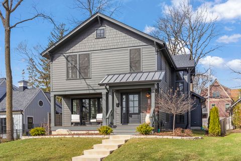 410 S River Lane Geneva IL 60134
