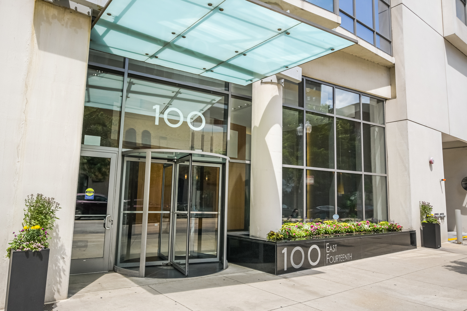 100 E 14th Street 2510