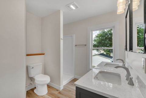 Tiny photo for 4 Riverview Lane, Bettendorf, IA 52722 (MLS # 12683523)