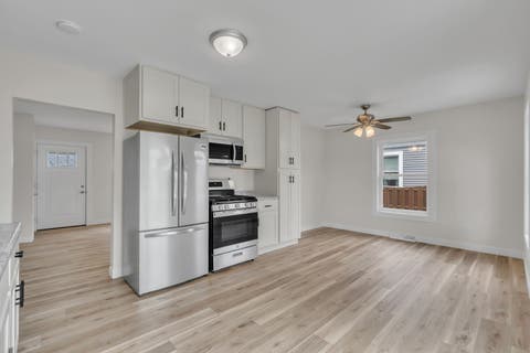 Tiny photo for 4 Riverview Lane, Bettendorf, IA 52722 (MLS # 12683523)