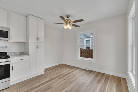 Tiny photo for 4 Riverview Lane, Bettendorf, IA 52722 (MLS # 12683523)
