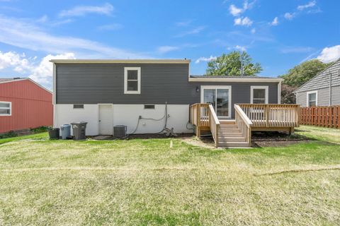 Tiny photo for 4 Riverview Lane, Bettendorf, IA 52722 (MLS # 12683523)