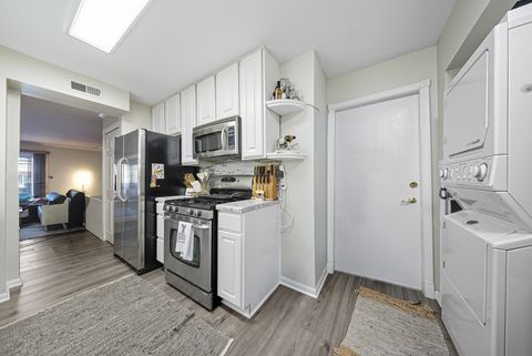 Tiny photo for 1942 Tall Oaks Drive #1A, Aurora, IL 60505 (MLS # 12486896)