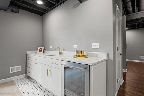 Tiny photo for 13112 Wildwood Place, Plainfield, IL 60585 (MLS # 12618883)