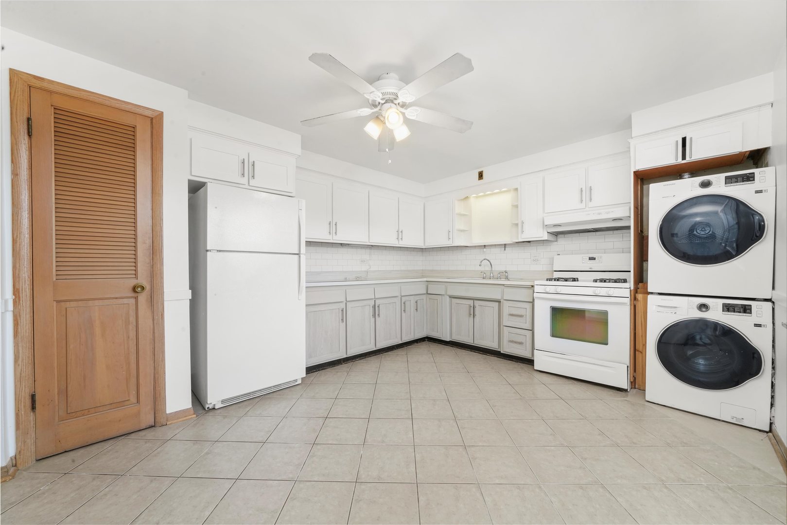 6534 N Northwest Highway 3D