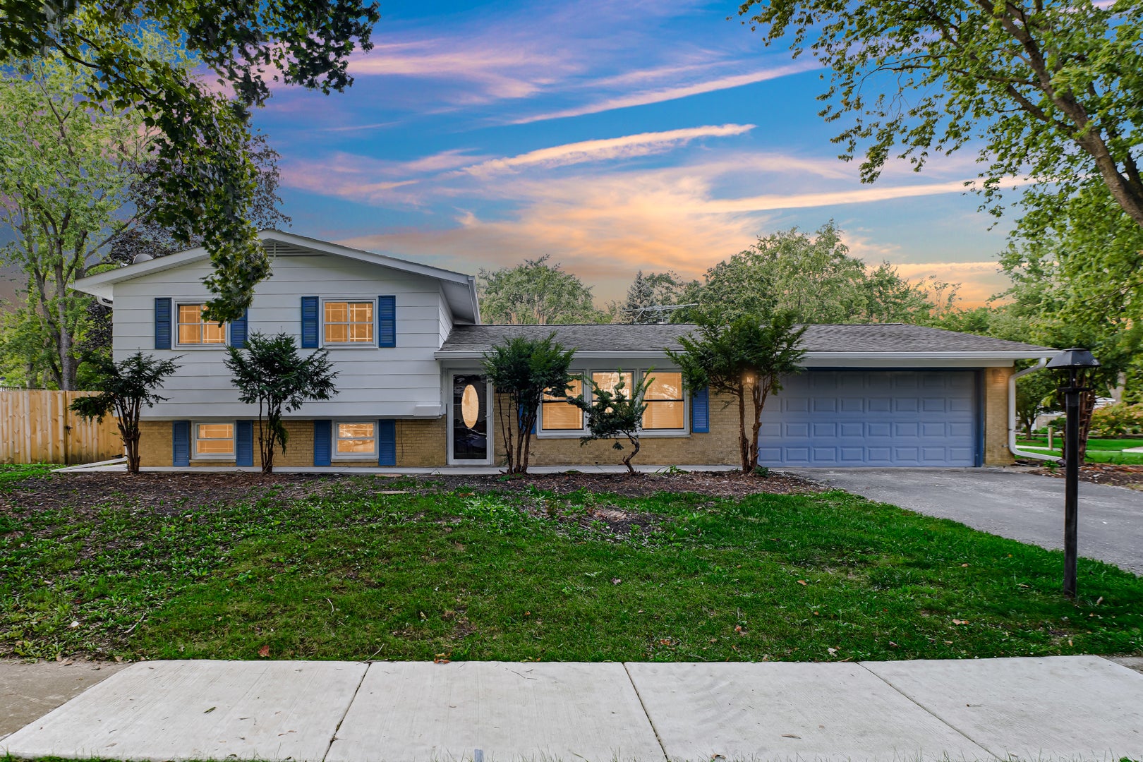 7180 Edgebrook Lane