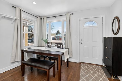 Tiny photo for 5226 N Moody Avenue, Chicago, IL 60630 (MLS # 12562365)