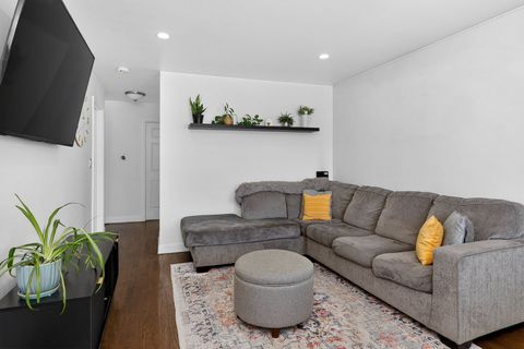 Tiny photo for 5226 N Moody Avenue, Chicago, IL 60630 (MLS # 12562365)