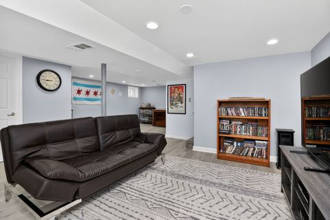 Tiny photo for 5226 N Moody Avenue, Chicago, IL 60630 (MLS # 12562365)
