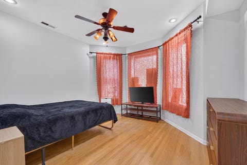 Tiny photo for 4007 S CALUMET Boulevard #2S, Chicago, IL 60653 (MLS # 12712769)