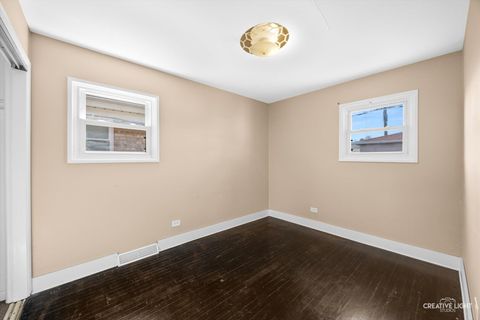 Tiny photo for 7812 Meade Avenue, Burbank, IL 60459 (MLS # 12598278)