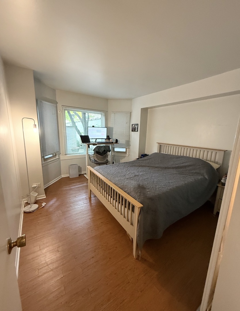 2045 N DAYTON Street 1