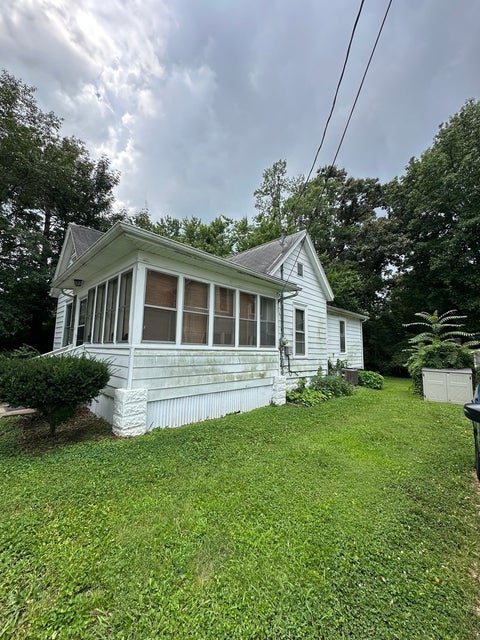 Tiny photo for 110 S Forest Avenue, Carbondale, IL 62901 (MLS # 12715827)