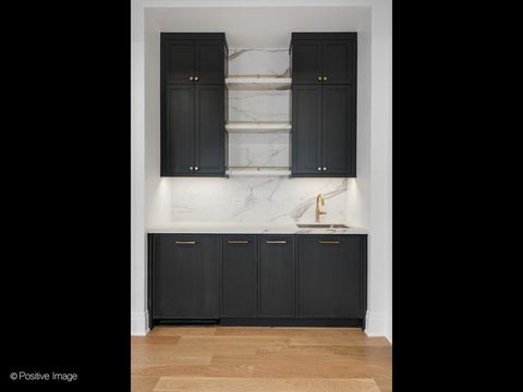 Tiny photo for 2832 N Racine Avenue #2E, Chicago, IL 60657 (MLS # 12304022)