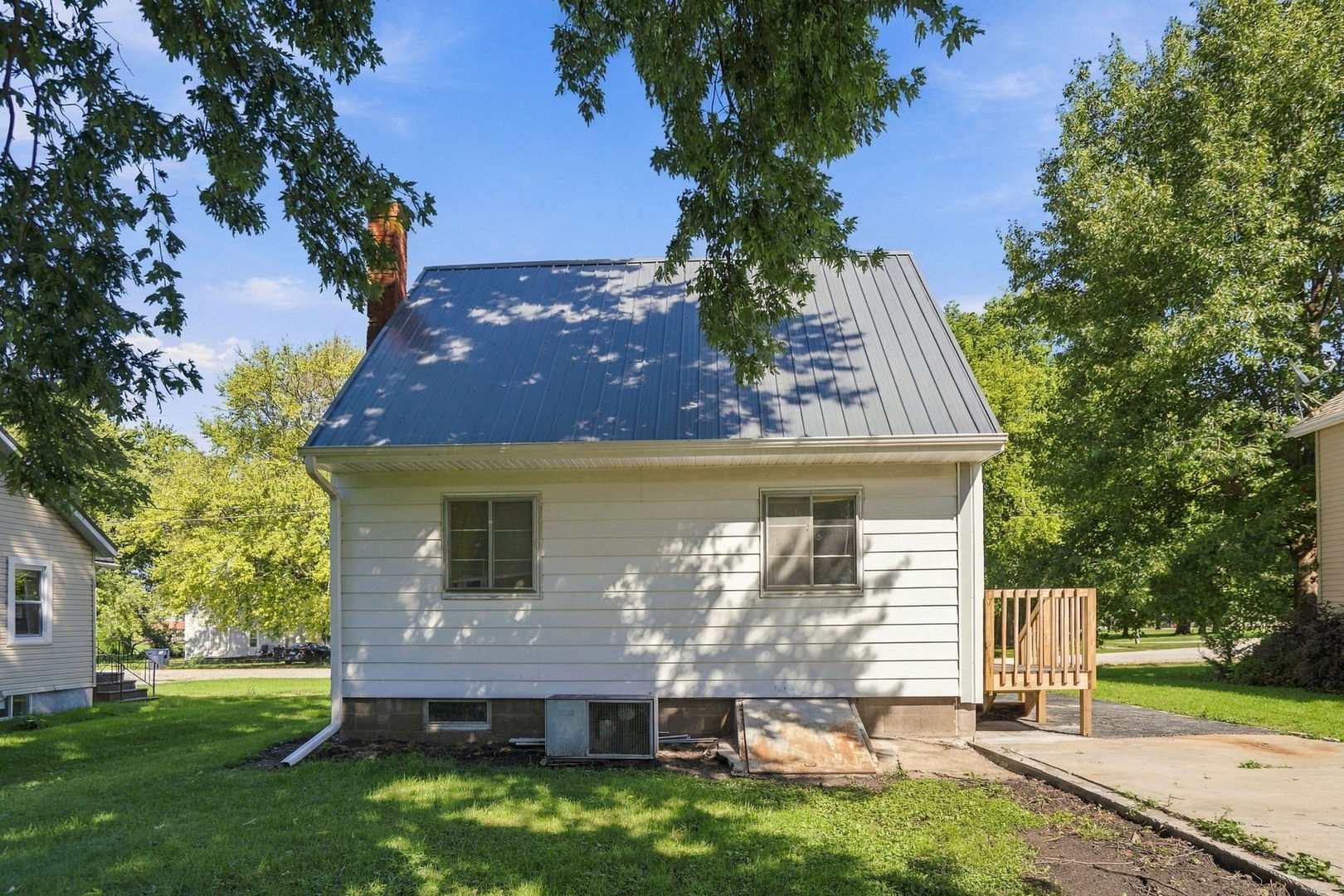 303 W Main Street