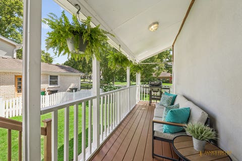 Tiny photo for 410 Belleplaine Avenue, Park Ridge, IL 60068 (MLS # 12686766)