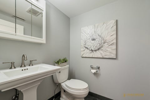 Tiny photo for 410 Belleplaine Avenue, Park Ridge, IL 60068 (MLS # 12686766)
