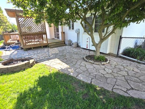Tiny photo for 3404 Windmill Road, Bloomington, IL 61704 (MLS # 12646565)