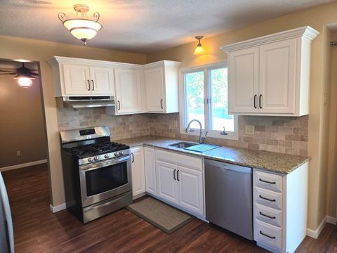 Tiny photo for 3404 Windmill Road, Bloomington, IL 61704 (MLS # 12646565)