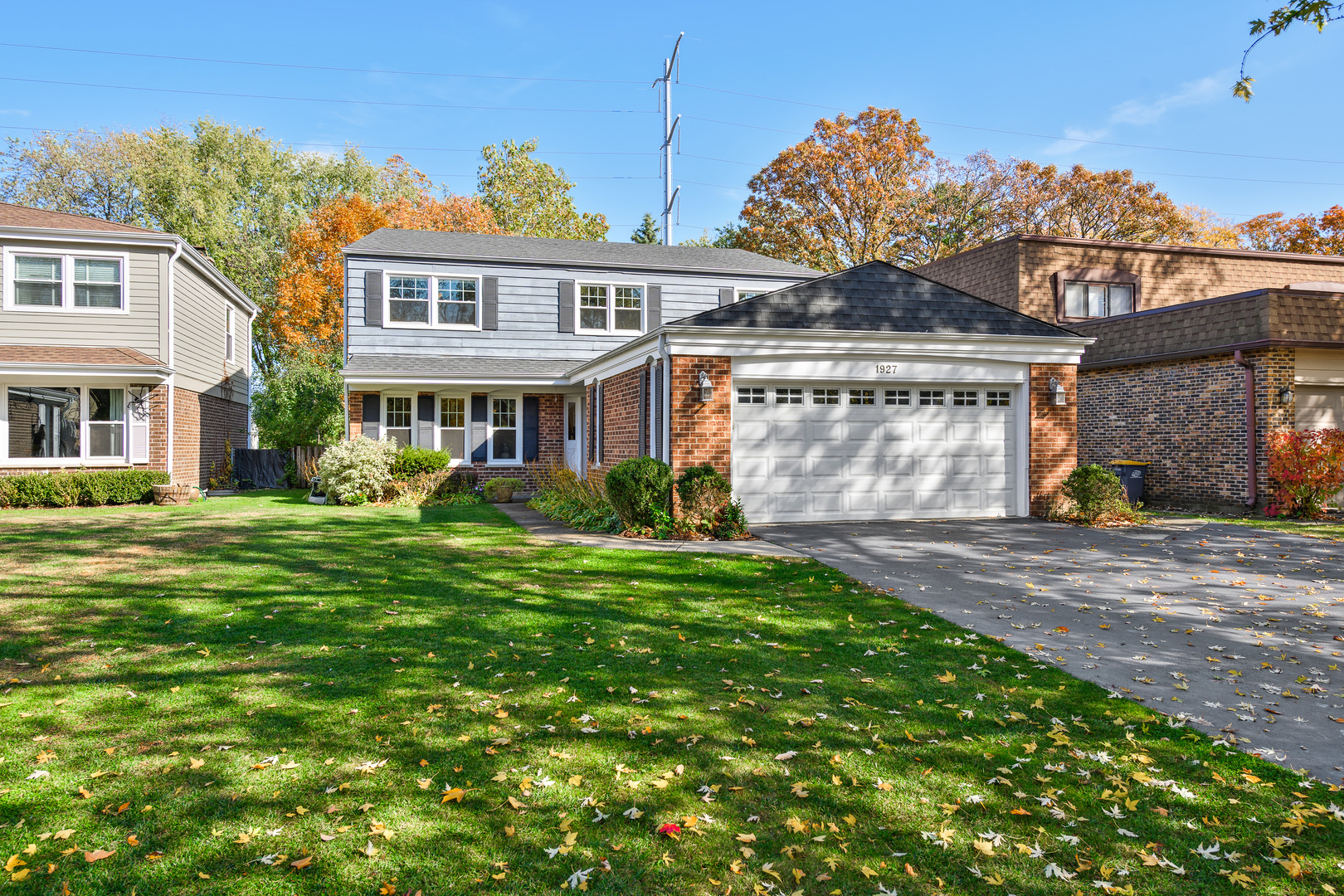 1927 McCraren Road