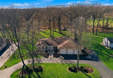 Photo of 24346 S TIMBERLINE Trail, Crete, IL 60417 (MLS # 12598923)