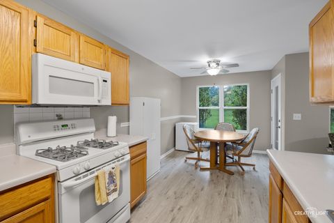 Tiny photo for 1106 Canterbury Court #A, Elgin, IL 60120 (MLS # 12454525)