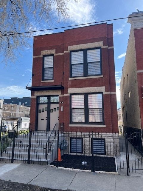 1137 N Francisco Avenue Chicago IL 60622