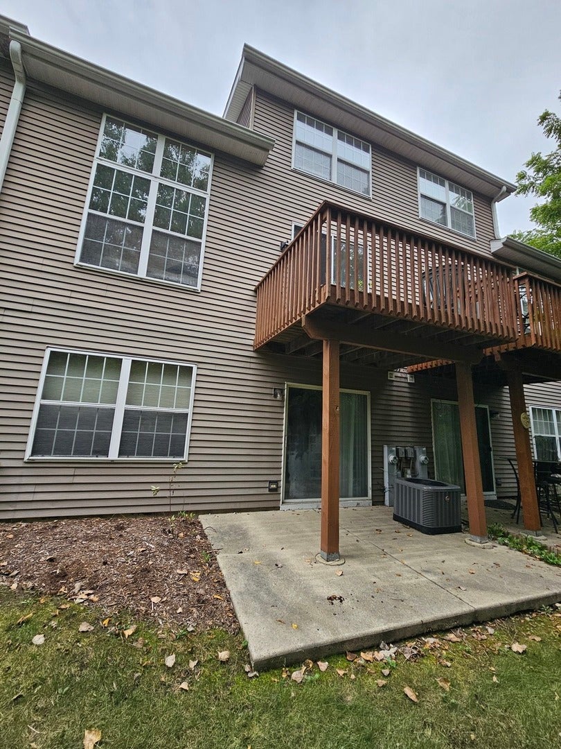 6 Grandview Court
