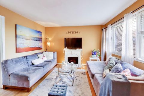 Tiny photo for 3938 N Keeler Avenue #2W, Chicago, IL 60641 (MLS # 12563912)